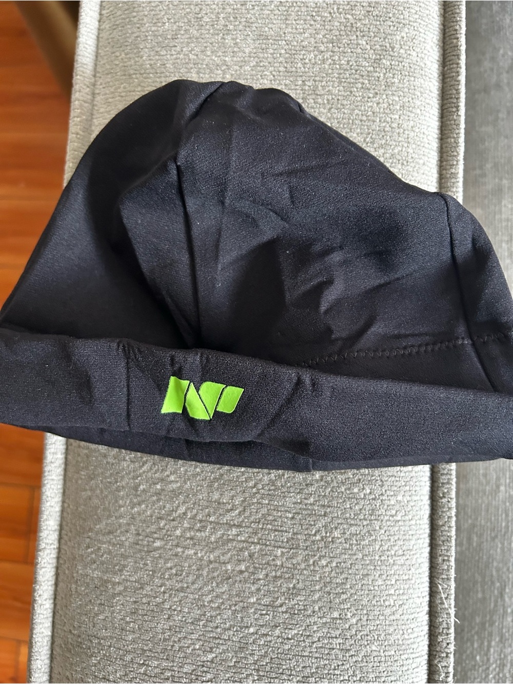 NEILPRYDE Black Beanie L/XL